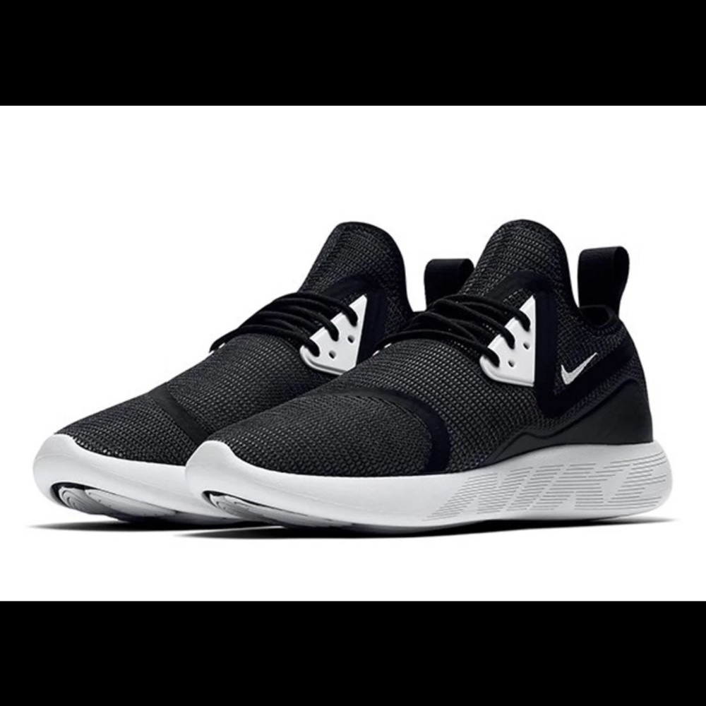 Nike lunarcharge sneakers
